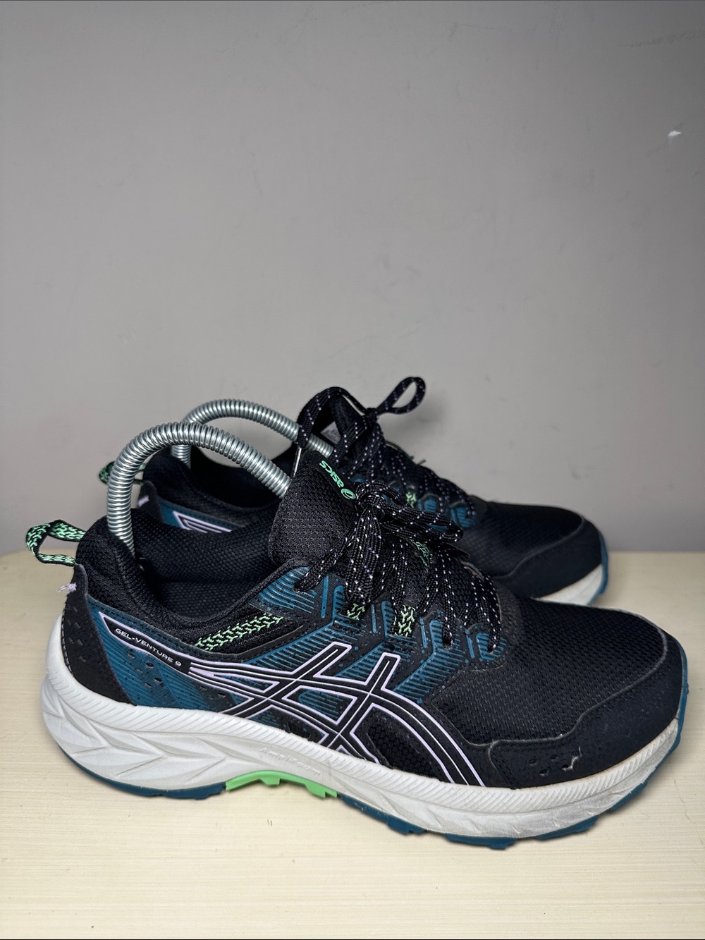 ASICS Gel- Venture 9 Trail Black Running Sneakers with Teal Accents